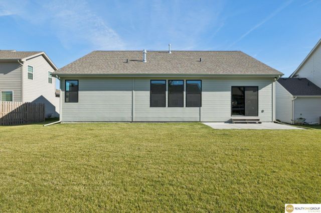 6302 S 200 Street, Omaha, NE 68135