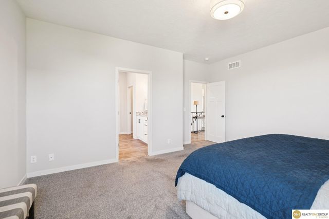 6302 S 200 Street, Omaha, NE 68135