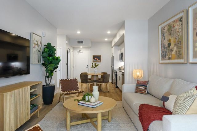 260 260 Brooklyn Basin Way 441, Oakland, CA 94606