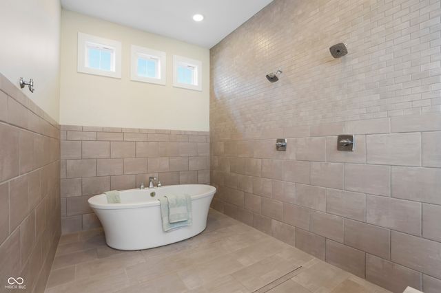 1067 Oswego Road, Carmel, IN 46032