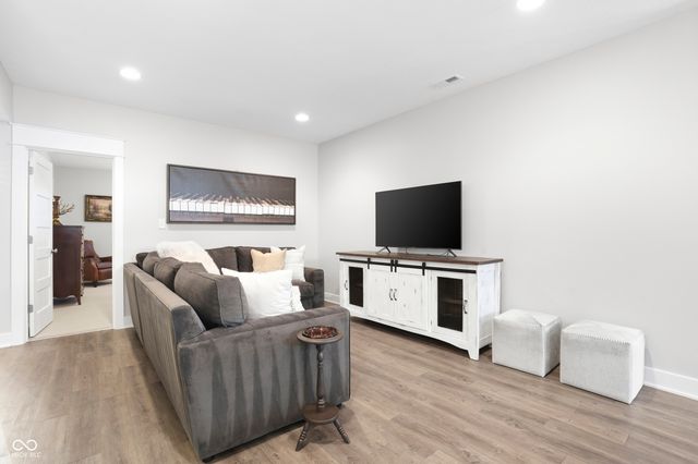 1067 Oswego Road, Carmel, IN 46032