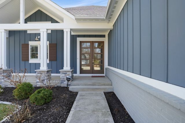 1067 Oswego Road, Carmel, IN 46032