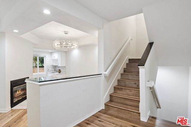 18730 Hatteras Street 25, Tarzana, CA 91356
