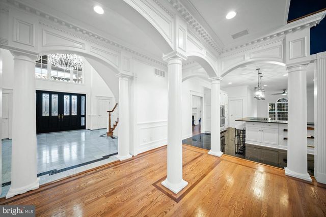 8 GLENBERRY CT, Phoenix, MD 21131