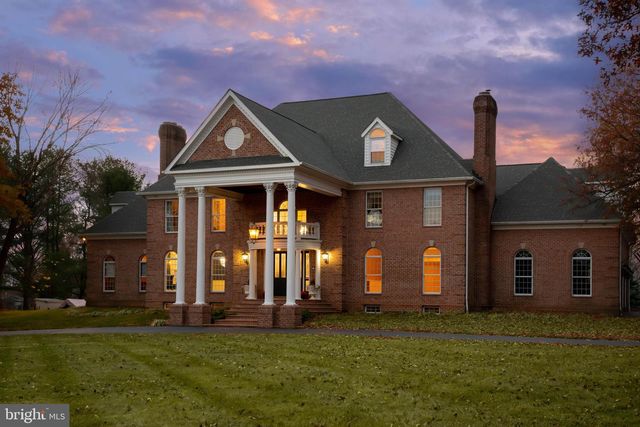 8 GLENBERRY CT, Phoenix, MD 21131