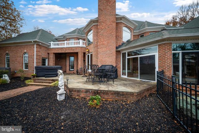 8 GLENBERRY CT, Phoenix, MD 21131