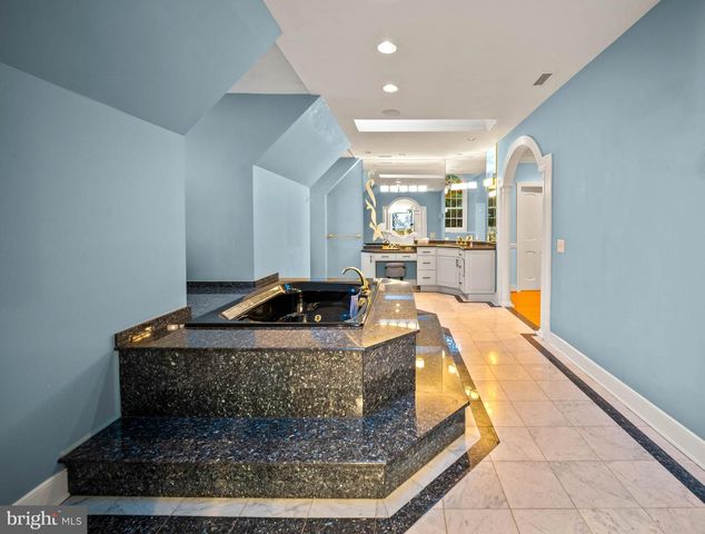 8 GLENBERRY CT, Phoenix, MD 21131