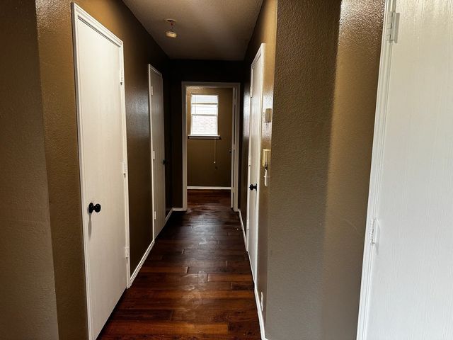 1401 Kilkenny Drive, Arlington, TX 76002