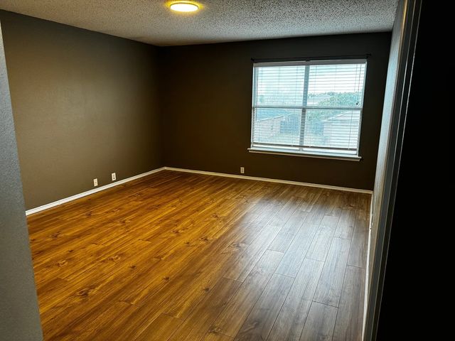 1401 Kilkenny Drive, Arlington, TX 76002