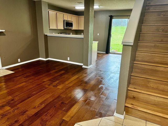 1401 Kilkenny Drive, Arlington, TX 76002