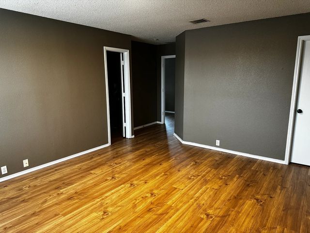 1401 Kilkenny Drive, Arlington, TX 76002