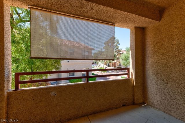 520 Arrowhead Trail 322, Henderson, NV 89015