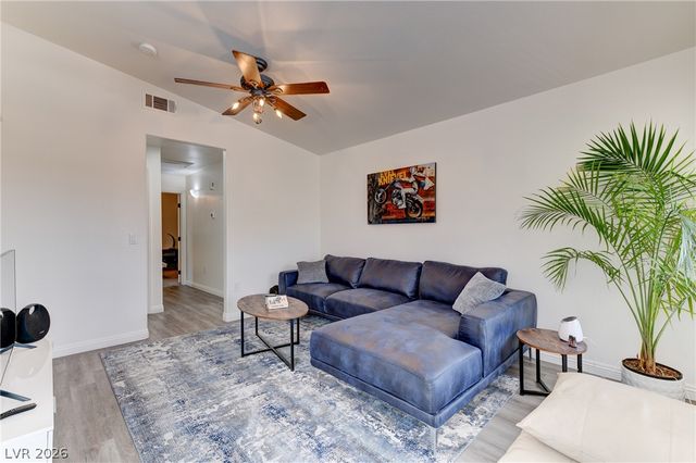 520 Arrowhead Trail 322, Henderson, NV 89015