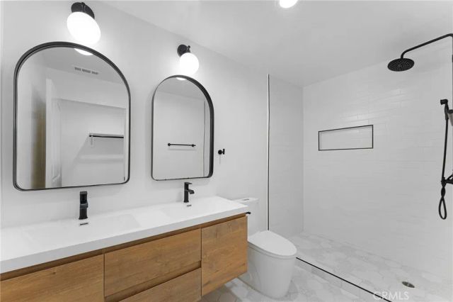 2740 S Sycamore, Los Angeles, CA 90016