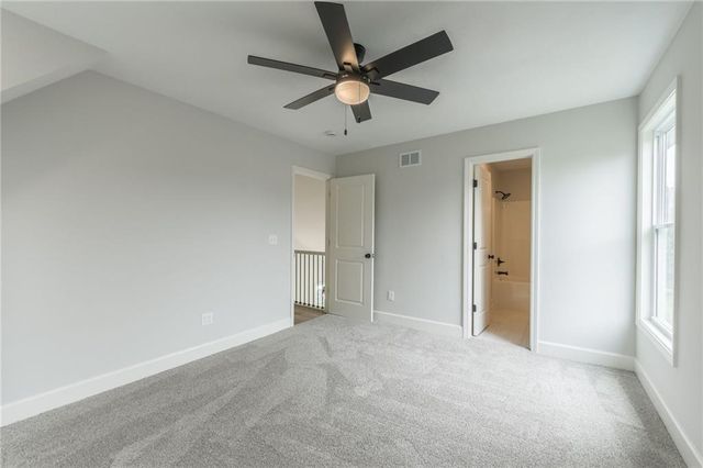 992 Sicklebar Drive, Peculiar, MO 64078