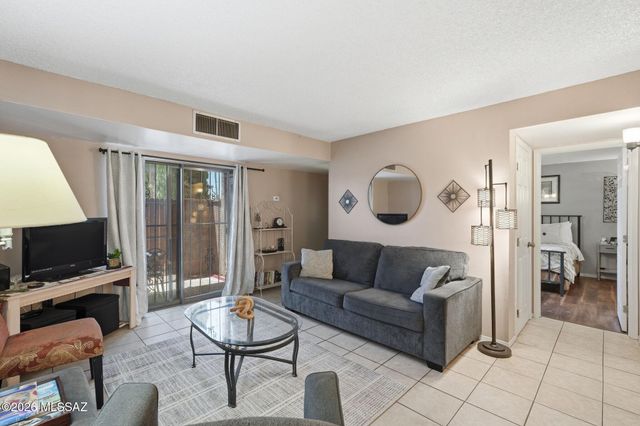 6615 E Golf Links Rd Apt 1, Tucson, AZ 85730