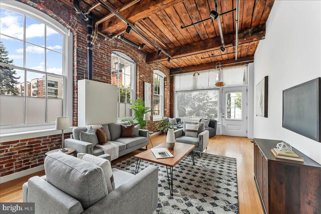 320 RACE ST #1, Philadelphia, PA 19106