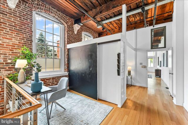 320 RACE ST #1, Philadelphia, PA 19106