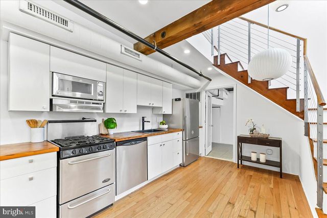 320 RACE ST #1, Philadelphia, PA 19106