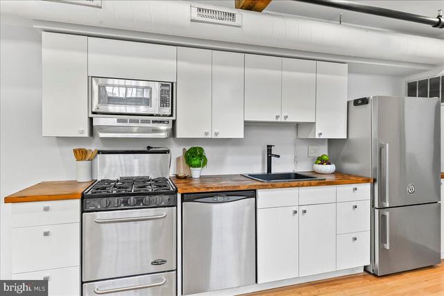 320 RACE ST #1, Philadelphia, PA 19106