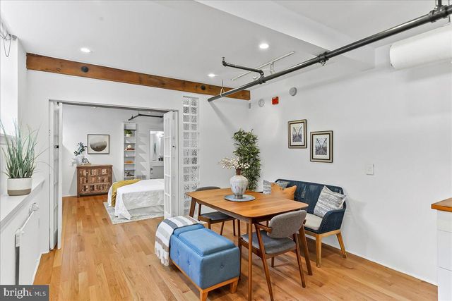 320 RACE ST #1, Philadelphia, PA 19106