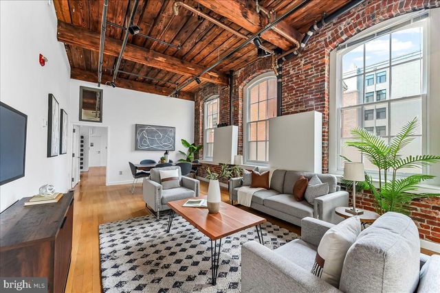 320 RACE ST #1, Philadelphia, PA 19106