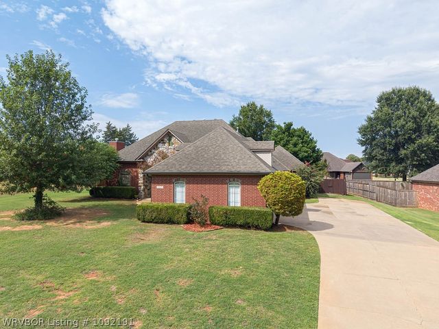 6705 Southfield Drive, Fort Smith, AR 72916