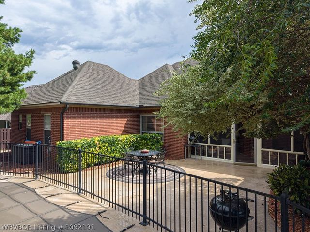 6705 Southfield Drive, Fort Smith, AR 72916