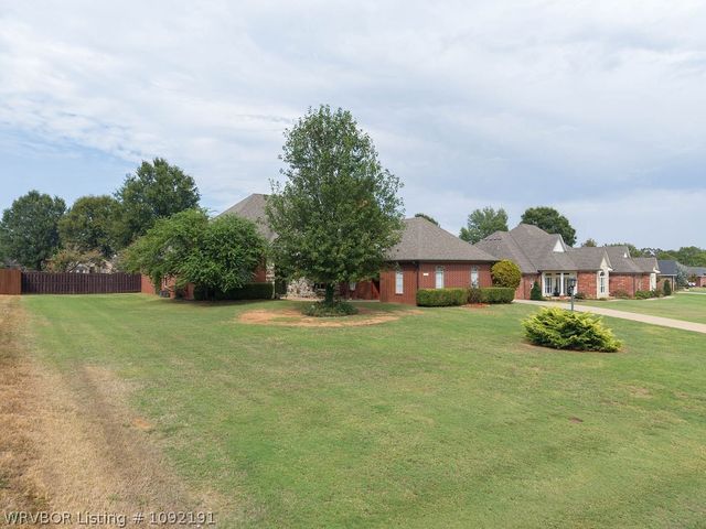 6705 Southfield Drive, Fort Smith, AR 72916