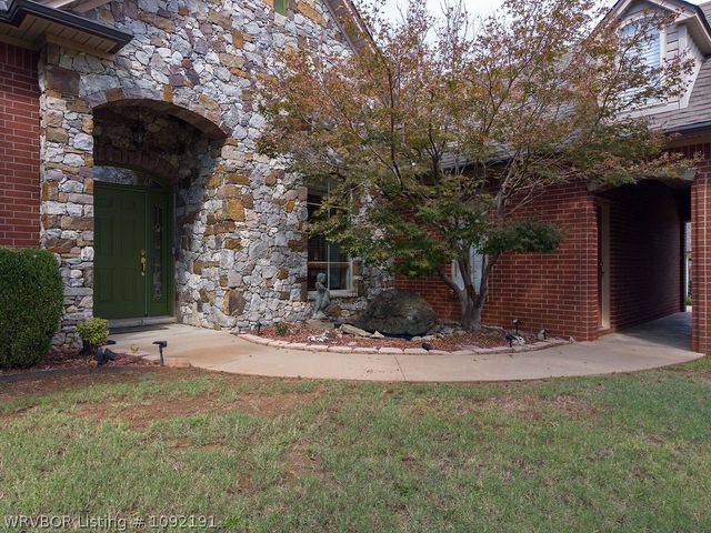 6705 Southfield Drive, Fort Smith, AR 72916