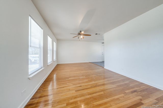 415 robinhood, San Antonio, TX 78209