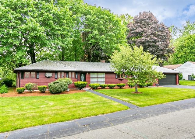 23 Russell Circle, Natick, MA 01760