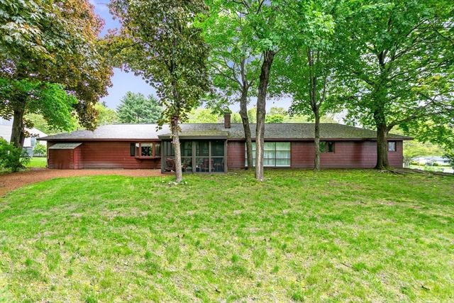 23 Russell Circle, Natick, MA 01760