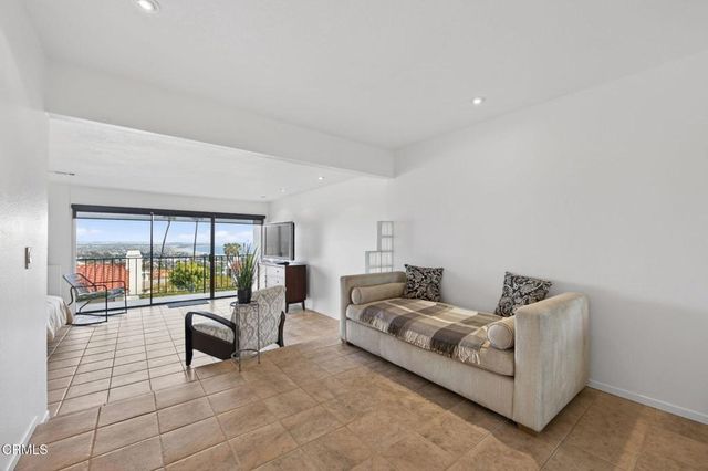 864 Vallecito Drive, Ventura, CA 93001