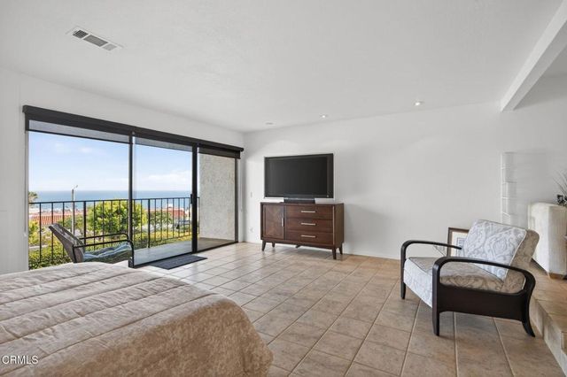 864 Vallecito Drive, Ventura, CA 93001