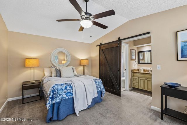 8364 POINTER Drive N, Jacksonville, FL 32221