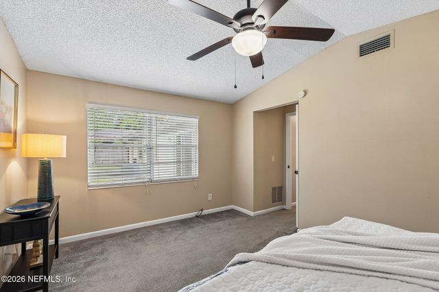 8364 POINTER Drive N, Jacksonville, FL 32221
