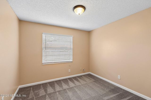 8364 POINTER Drive N, Jacksonville, FL 32221