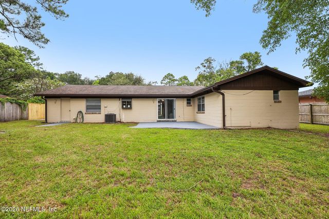 8364 POINTER Drive N, Jacksonville, FL 32221