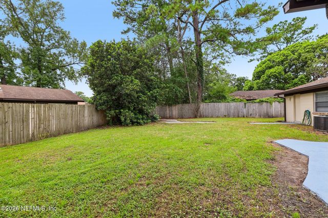 8364 POINTER Drive N, Jacksonville, FL 32221