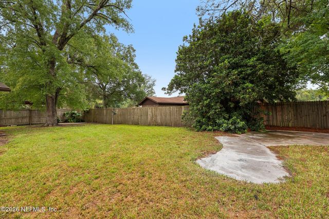 8364 POINTER Drive N, Jacksonville, FL 32221