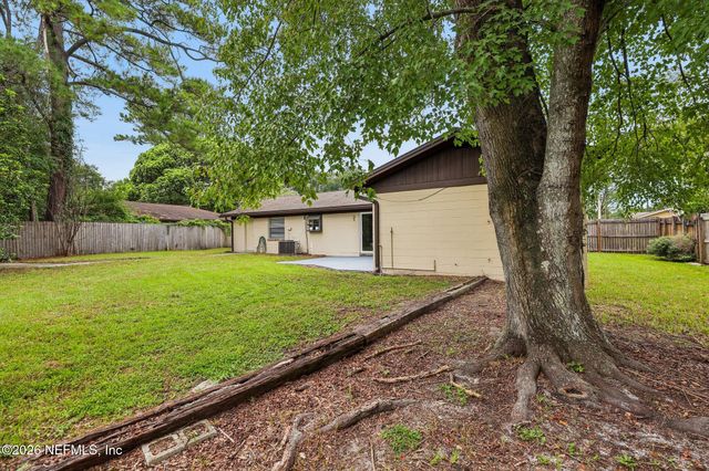 8364 POINTER Drive N, Jacksonville, FL 32221