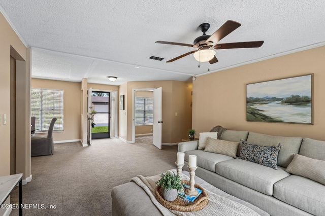 8364 POINTER Drive N, Jacksonville, FL 32221