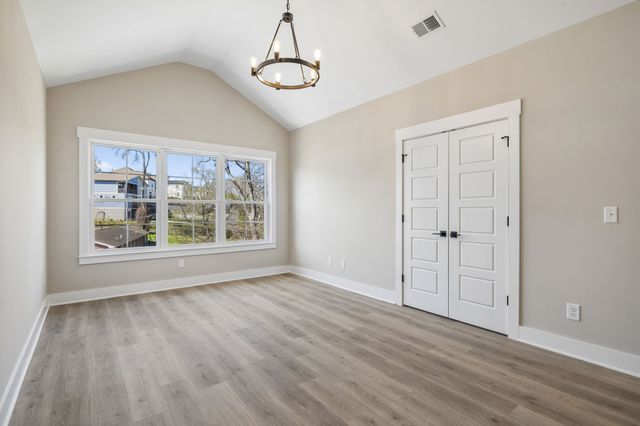 2212 18th Ave, N, Nashville, TN 37208