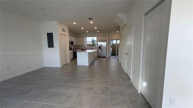 1096 SE 2nd Ter 1096, Florida City, FL 33034