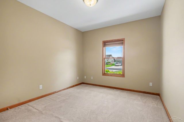 3647 Coachmans Ridge Drive, Saginaw, MI 48603
