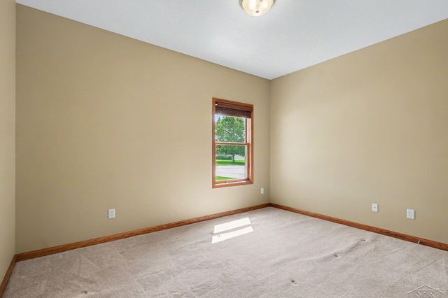 3647 Coachmans Ridge Drive, Saginaw, MI 48603