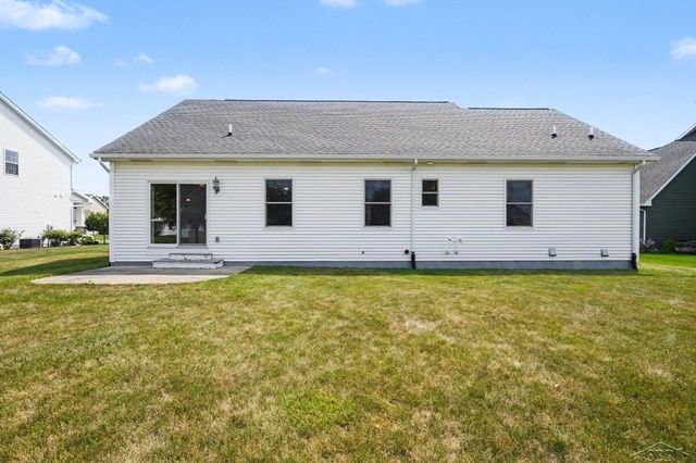 3647 Coachmans Ridge Drive, Saginaw, MI 48603