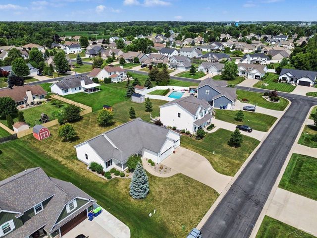 3647 Coachmans Ridge Drive, Saginaw, MI 48603