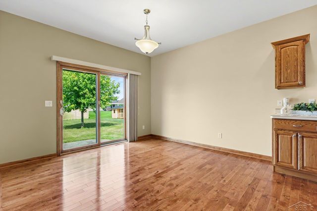 3647 Coachmans Ridge Drive, Saginaw, MI 48603